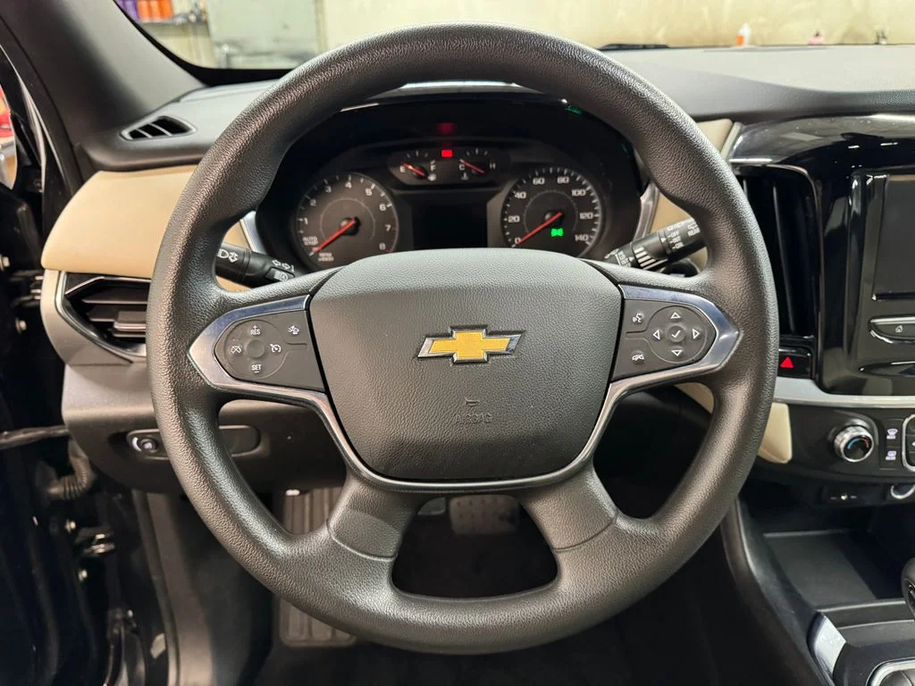 Used 2022 Black Chevrolet LS image 19