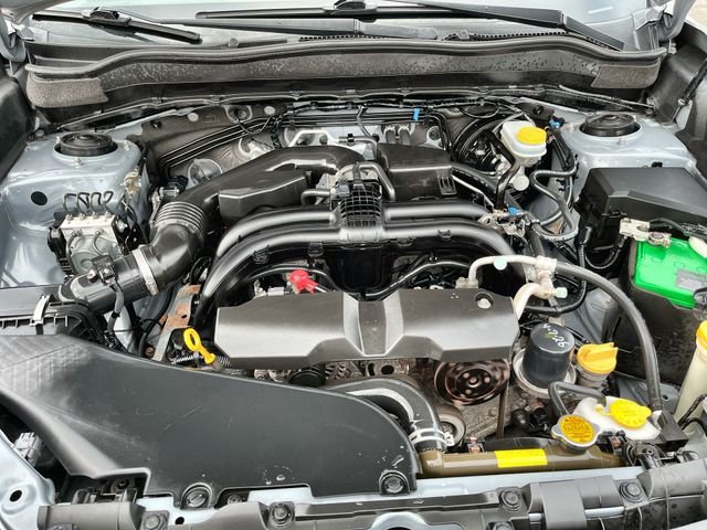 Used 2018 Silver Subaru 2.5i image 19