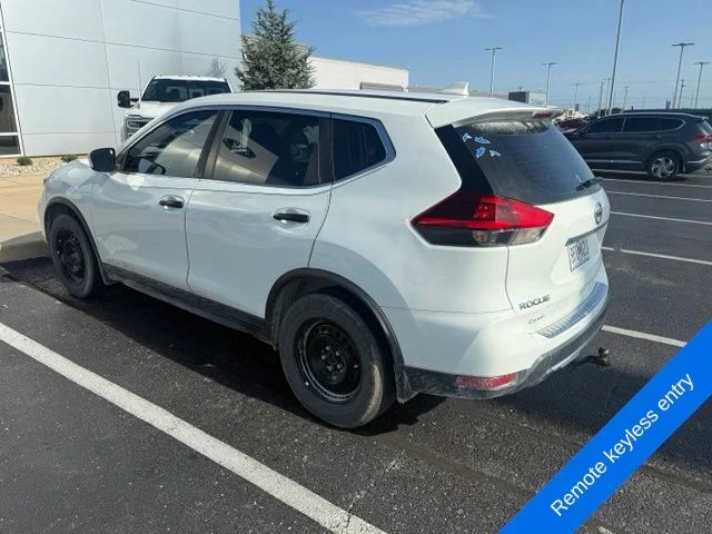 Used 2018 Glacier White Nissan S image 5