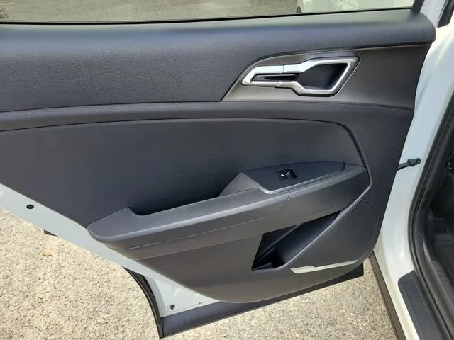 2026 Kia Sportage LX Hybrid - Photo 19