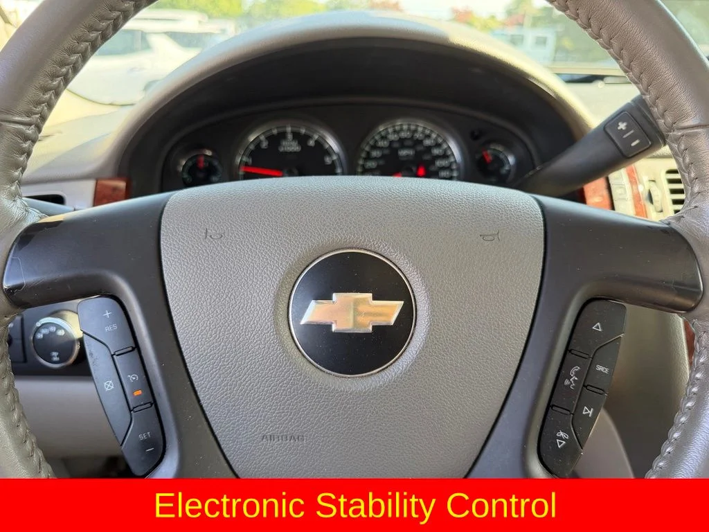 Used 2010 White Chevrolet LTZ image 36