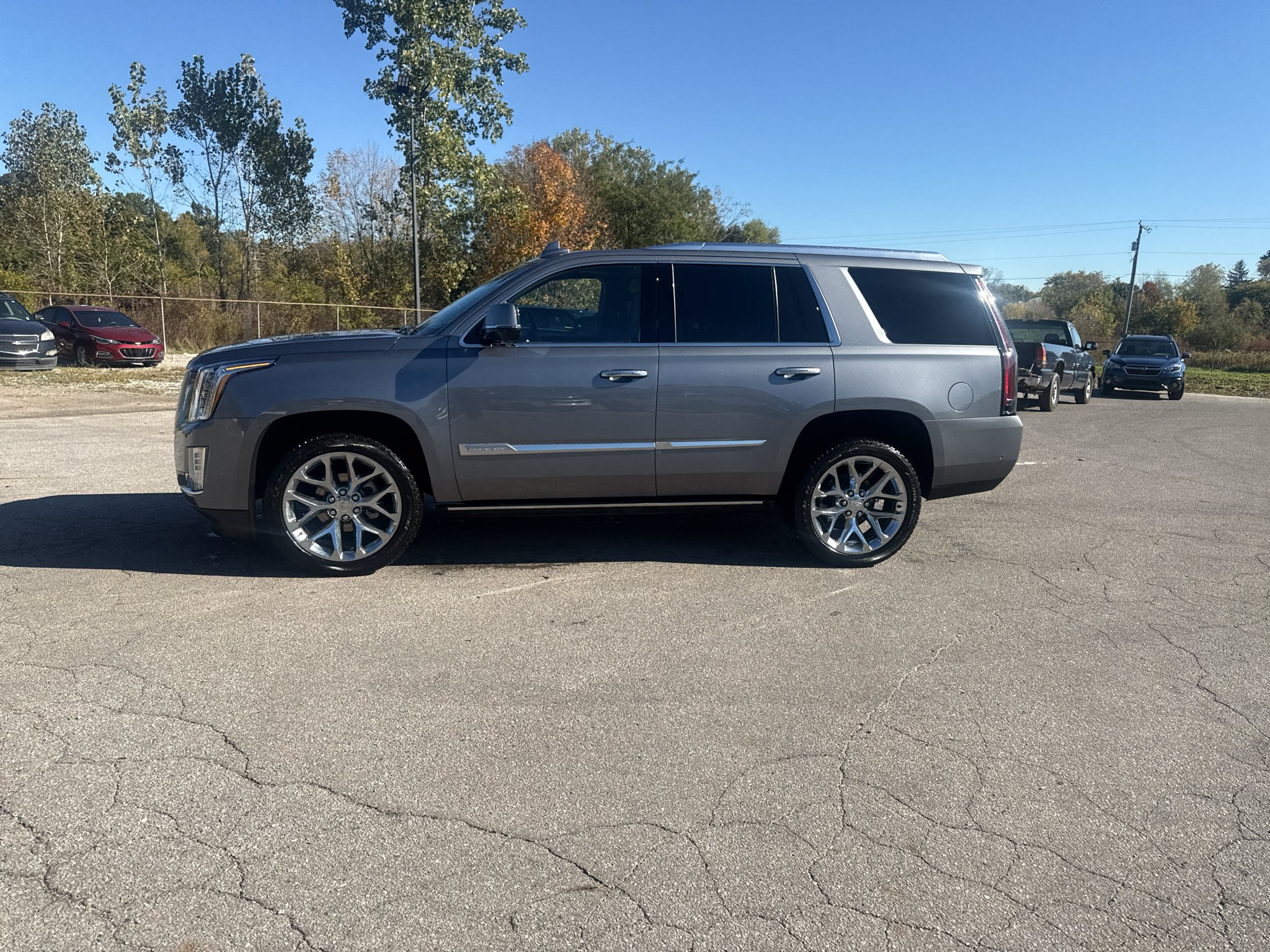Used 2019 SATIN STEEL METALLIC Cadillac Platinum image 3