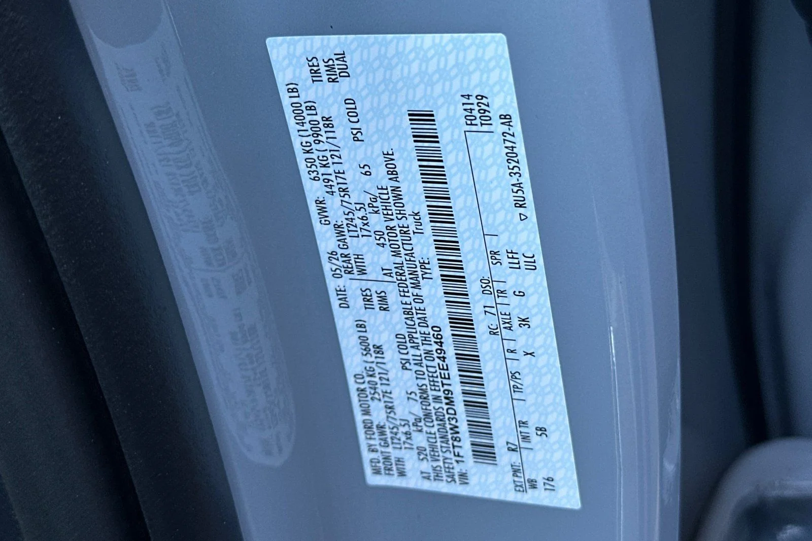 New 2026 Glacier Gray Metallic Tri-Coat Ford F-350® Lariat® image 28