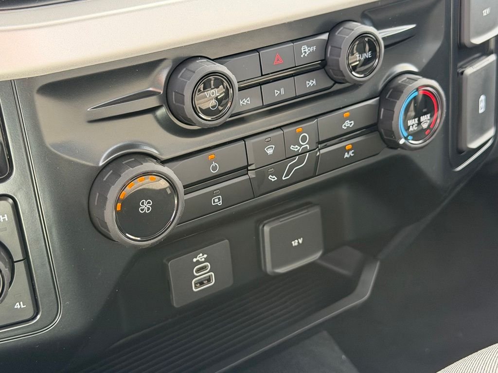 New 2026 Oxford White Ford F-350® XL image 18