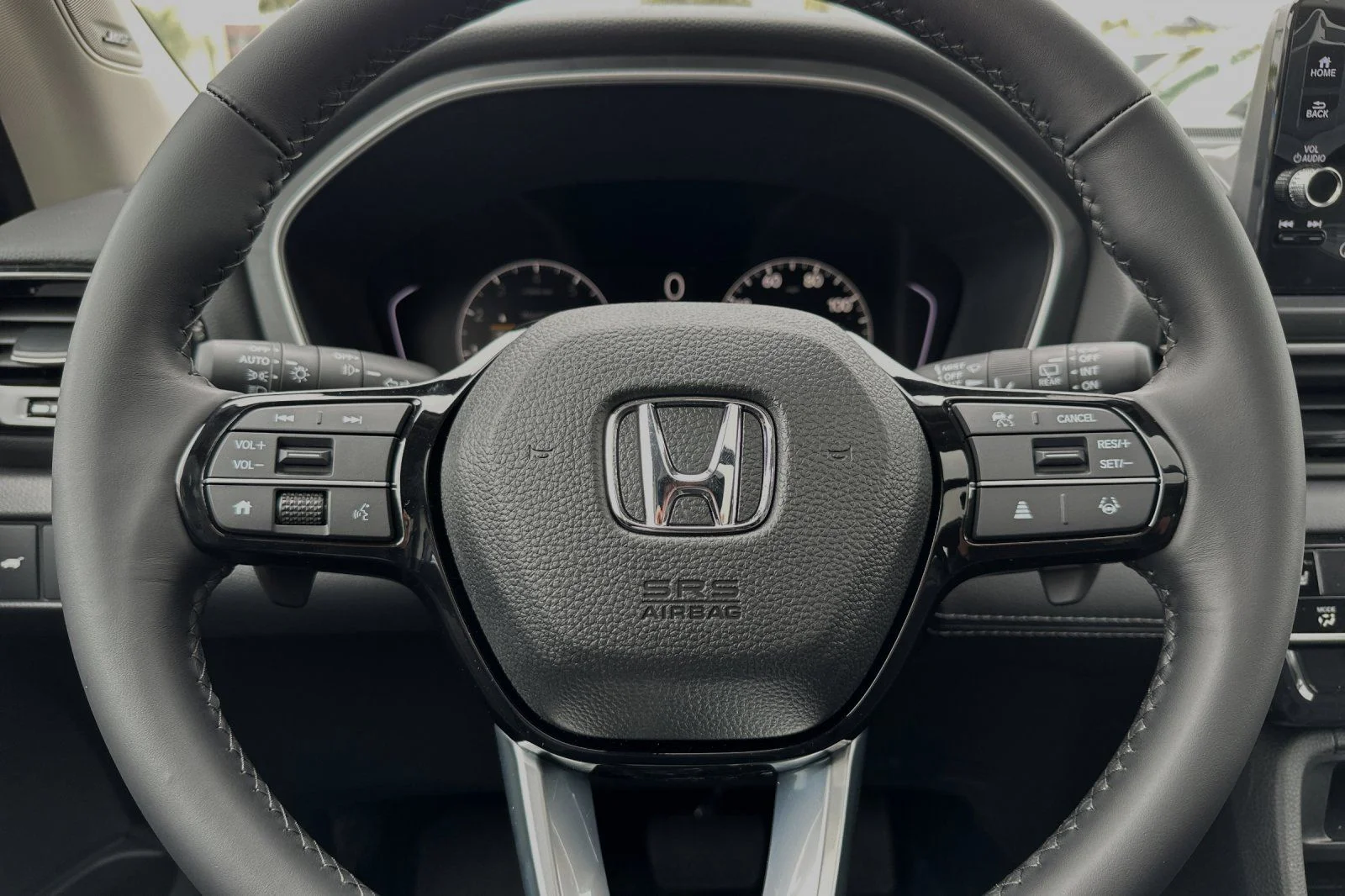New 2025 Modern Steel Metallic Honda Touring image 21