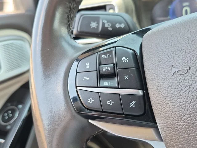Used 2022 Black Ford Platinum image 17