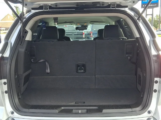 Used 2014 Silver Buick Premium Group image 31