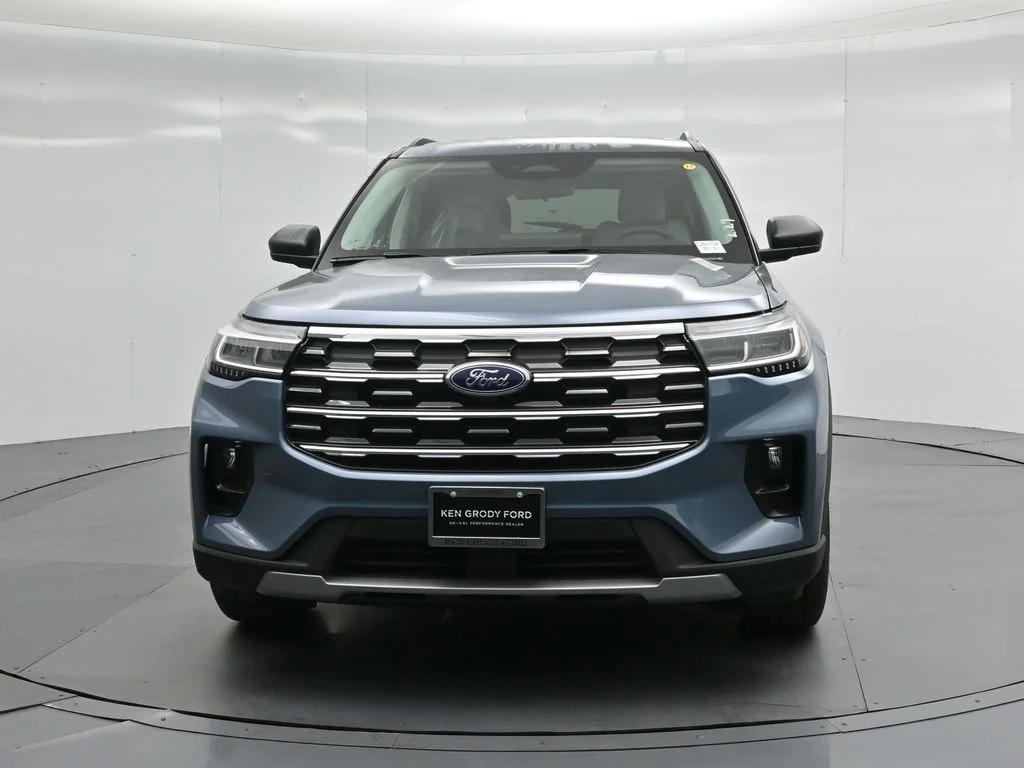 New 2026 Vapor Blue Metallic Ford Active image 52