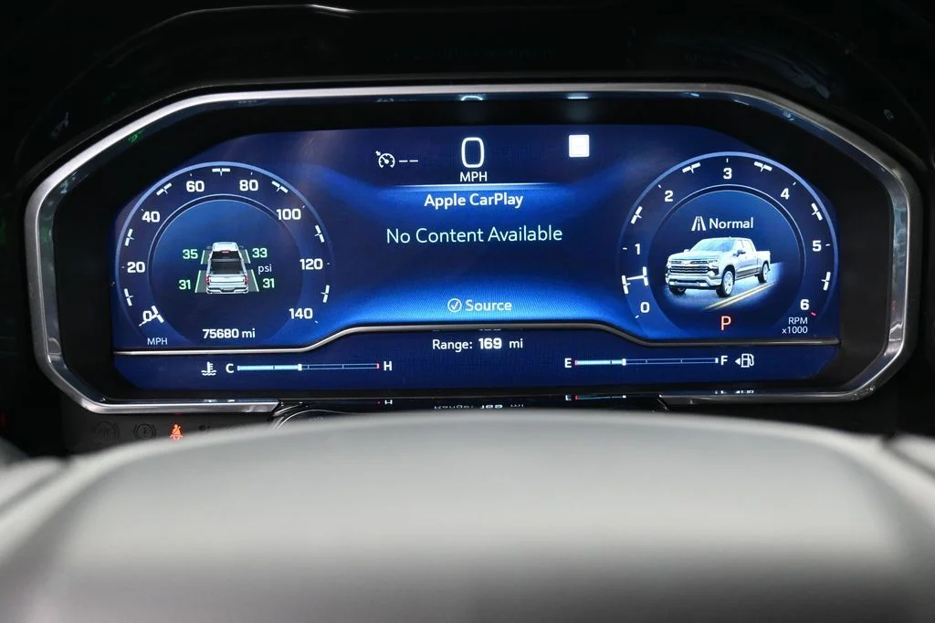 Used 2023 Summit White Chevrolet RST image 27