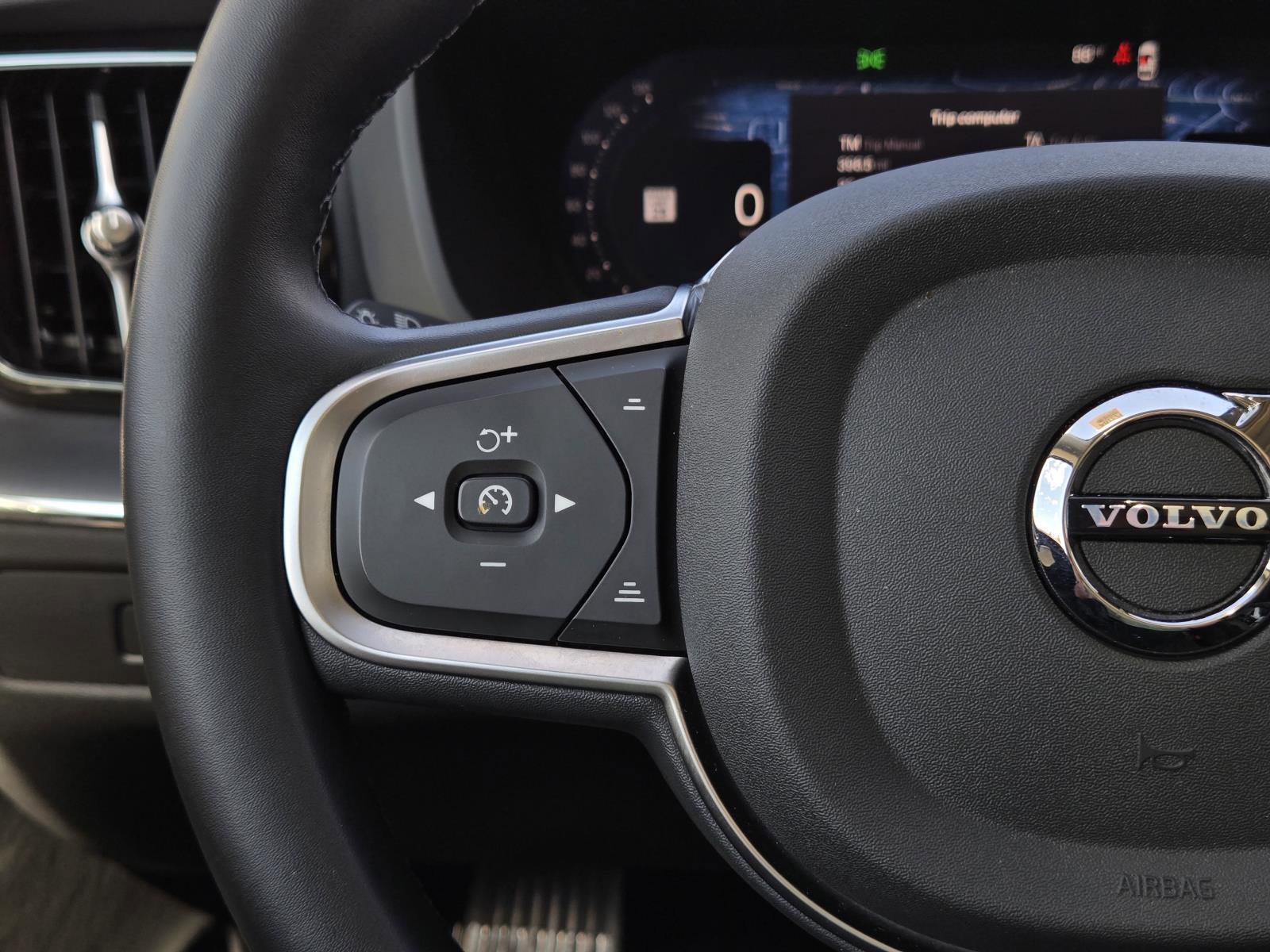 Used 2025 White Volvo Core image 16