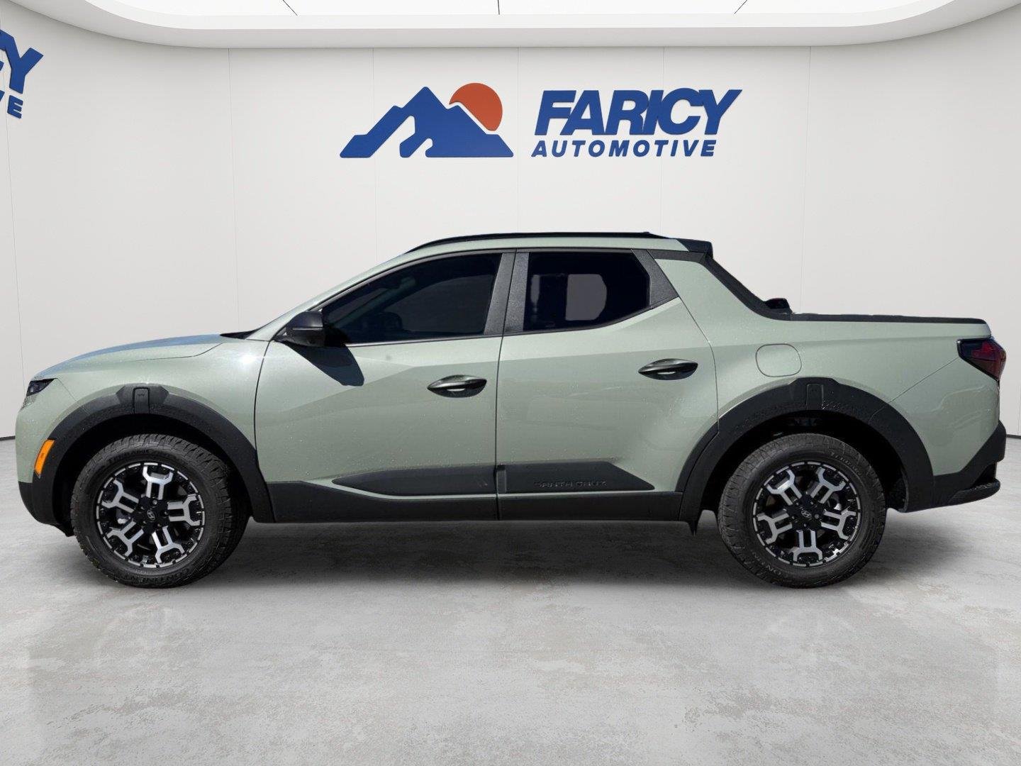 Used 2025 Sage Gray Hyundai XRT image 2