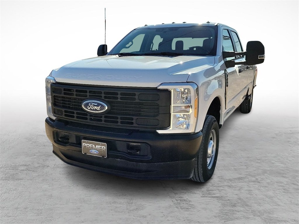 2023 Ford F-250 XL photo 4