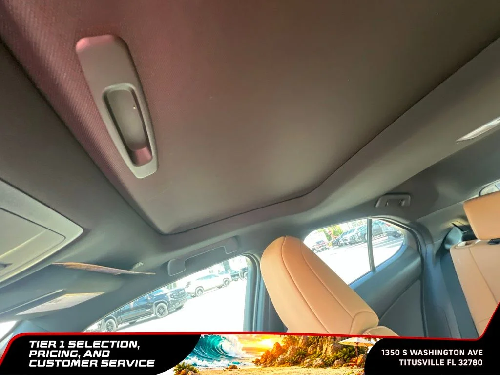Used 2025 White Lexus 300h Premium image 12