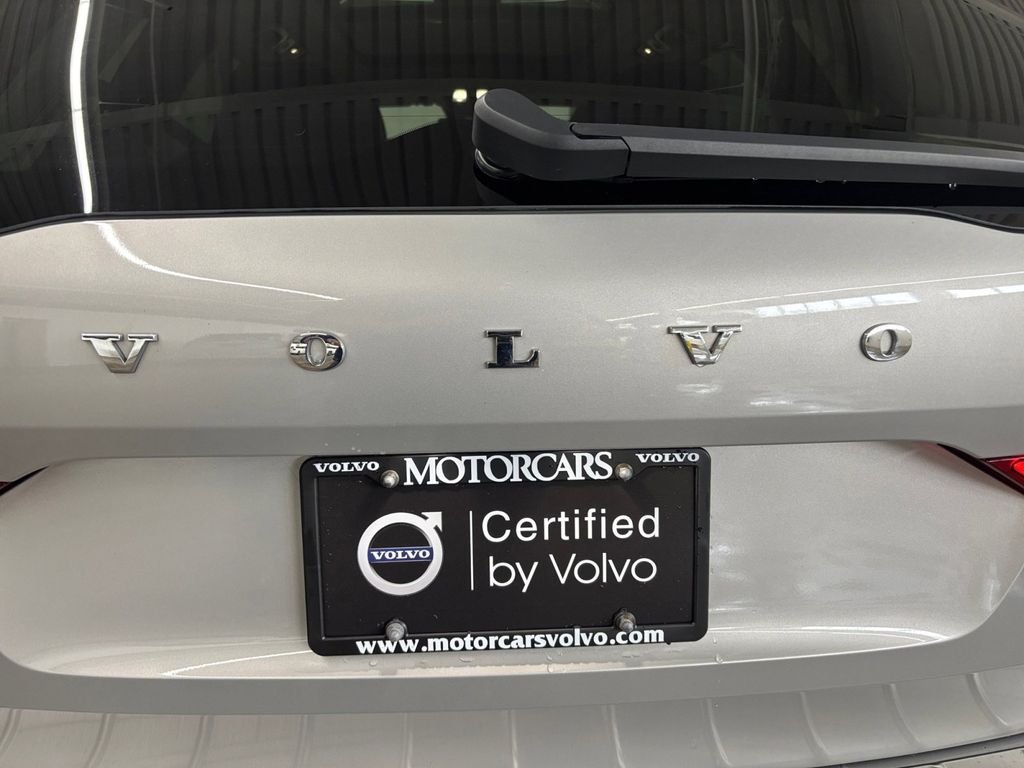 Certified Used 2023 Silver Volvo B5 Plus Dark Theme image 31