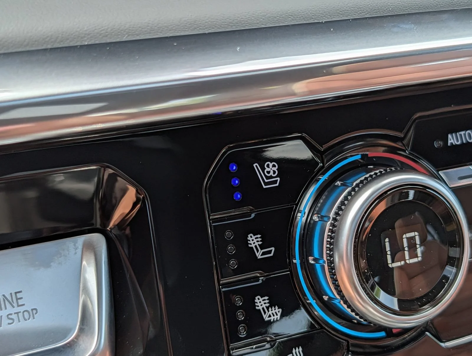 New 2026 Glacier White Tricoat GMC Denali Ultimate image 14