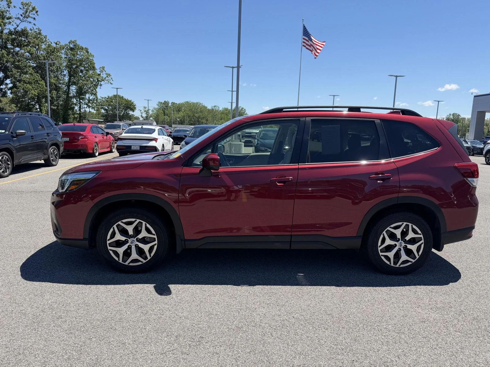Used 2020  Subaru Premium image 7
