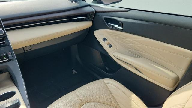 Certified Used 2019 BROWNSTONE Toyota  image 13