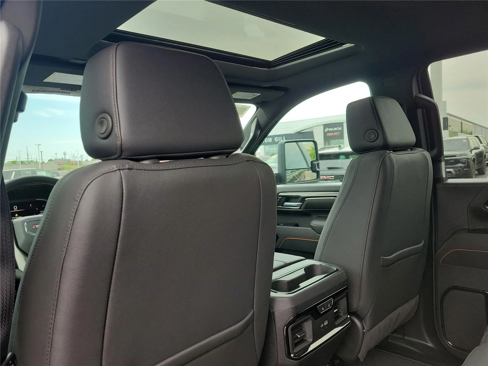2026 GMC Sierra 2500HD AT4 - Photo 14