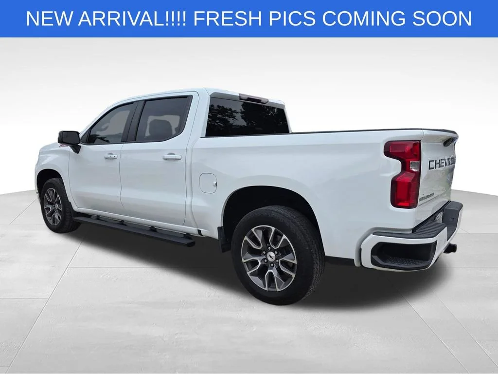 Used 2022 Summit White Chevrolet RST image 5