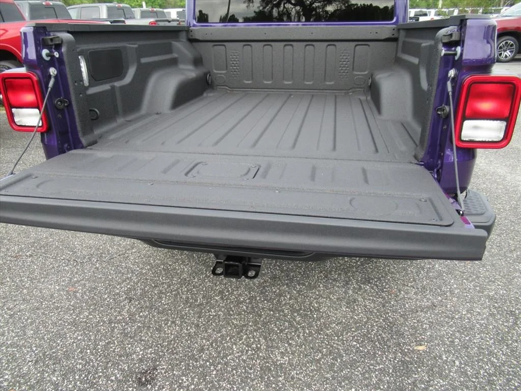 New 2026 Reign Exterior Paint Jeep Sport S image 28