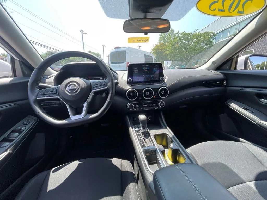 2025 Nissan Sentra SV - Photo 11