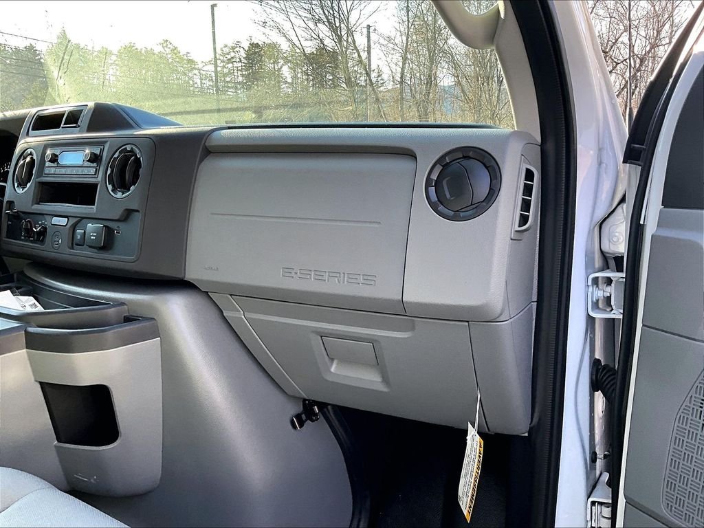 2026 Ford E-Series Cutaway Base - Photo 26