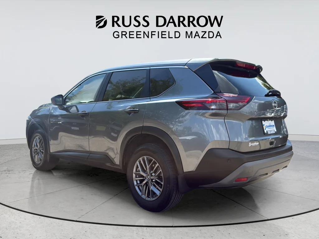 Used 2023 Gray Nissan S image 3