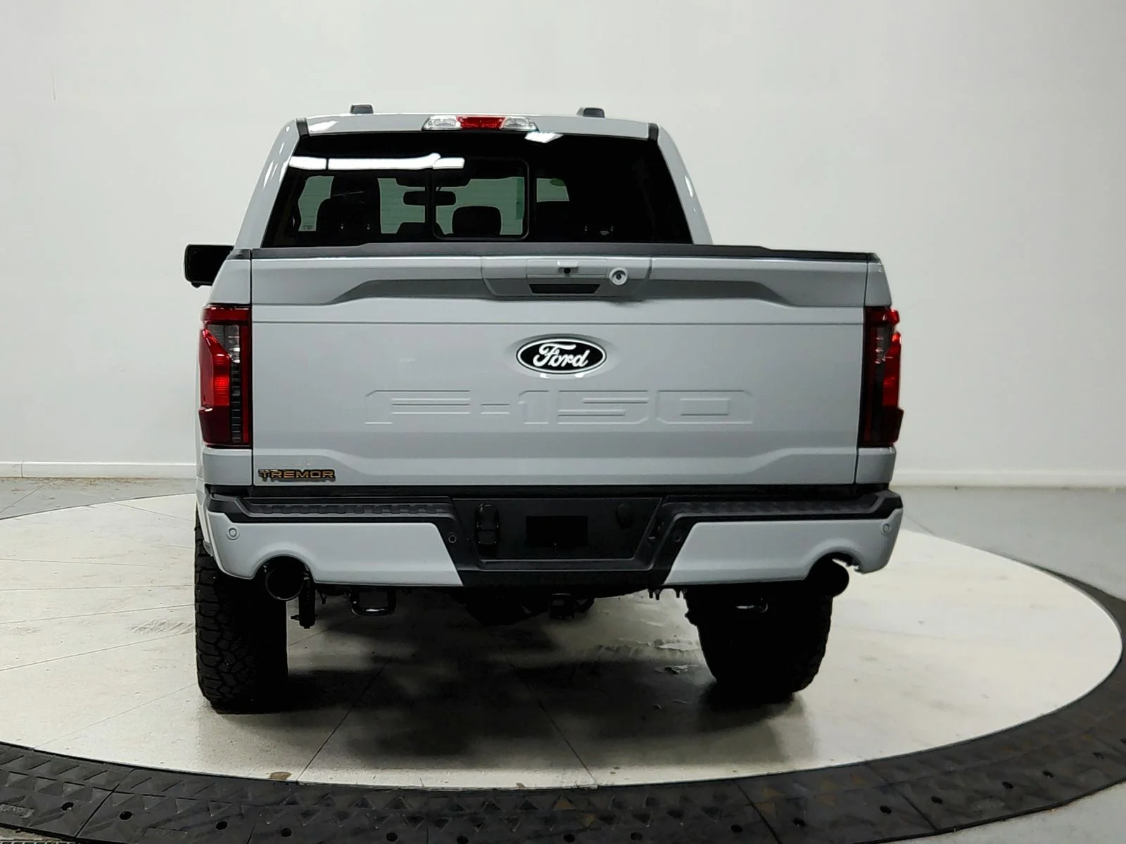 New 2026 White Ford Tremor image 7
