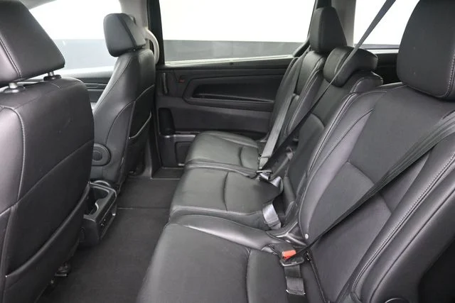 2025 Honda Odyssey EX-L - Photo 19