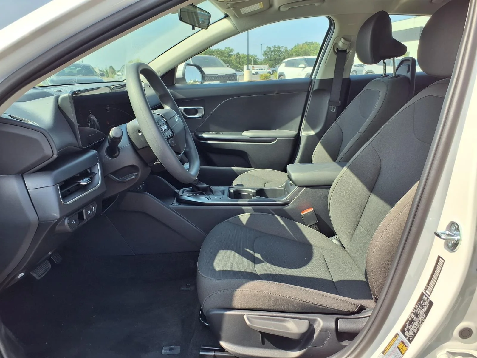 New 2026 Snow White Pearl Kia LXS image 13