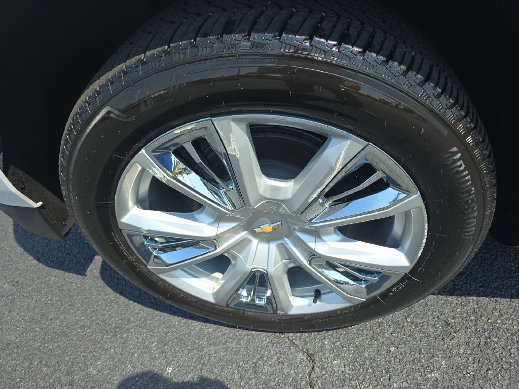 Used 2021 White Chevrolet High Country image 10