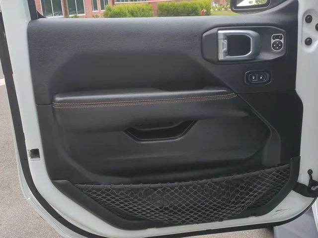 Used 2021 White Jeep Overland image 30