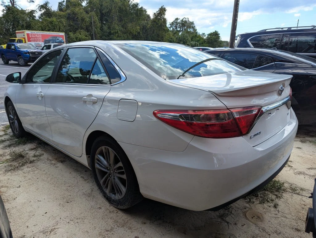 Used 2017 White Toyota SE image 6