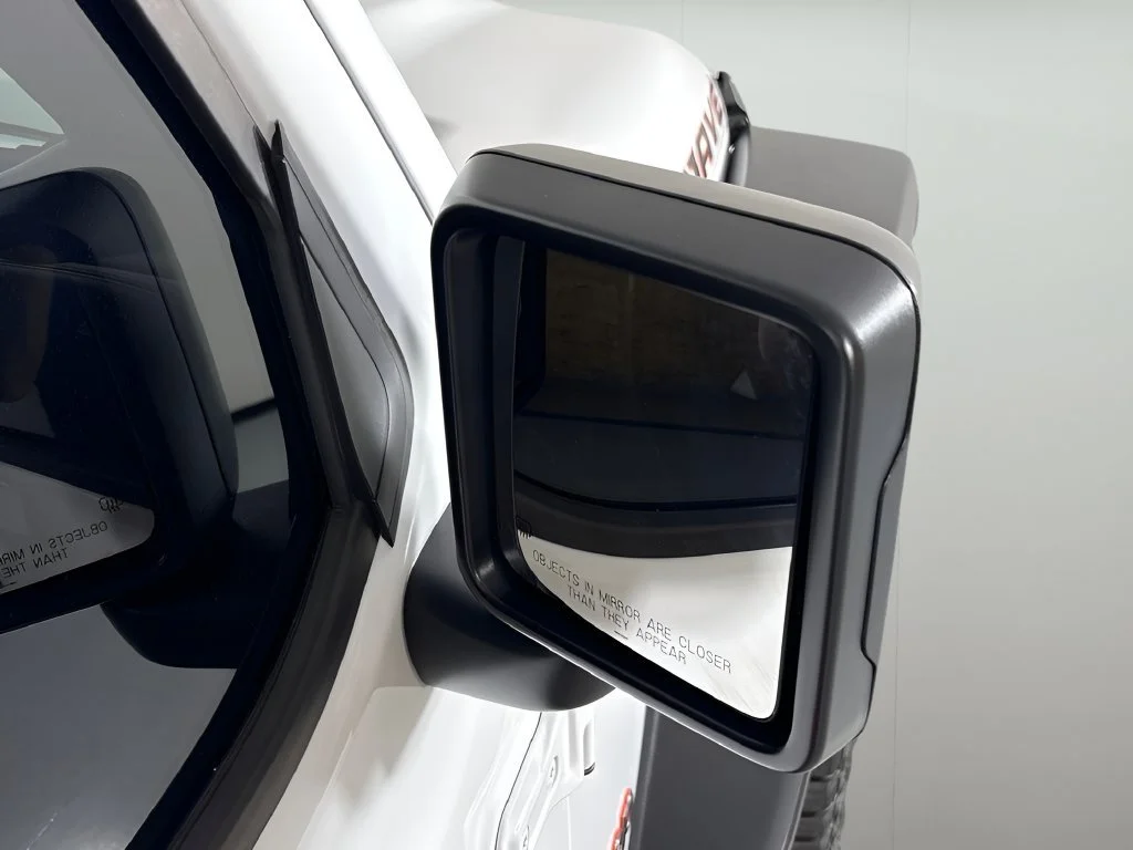 Used 2025 White Jeep Mojave 4x4 image 14