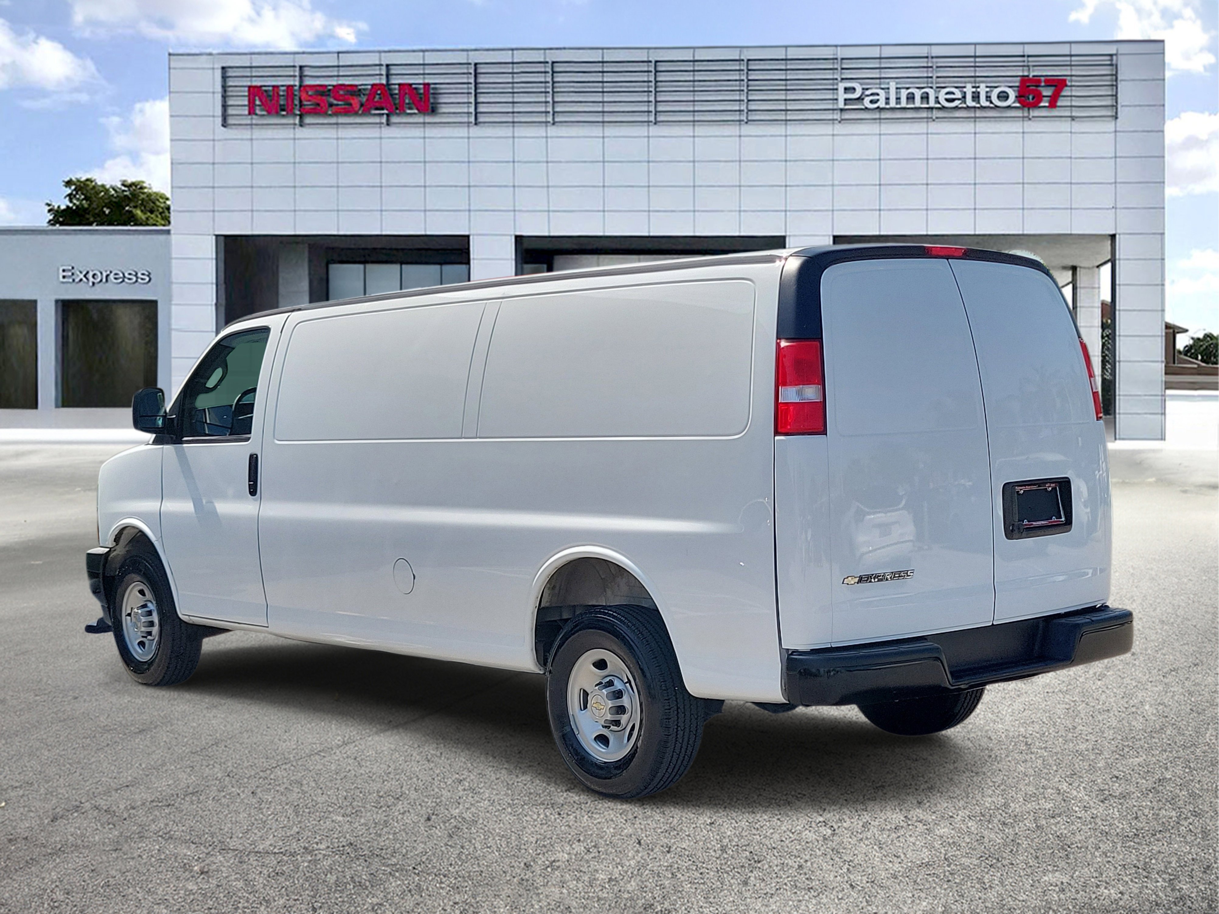 Used 2025 White Chevrolet Work Van image 4