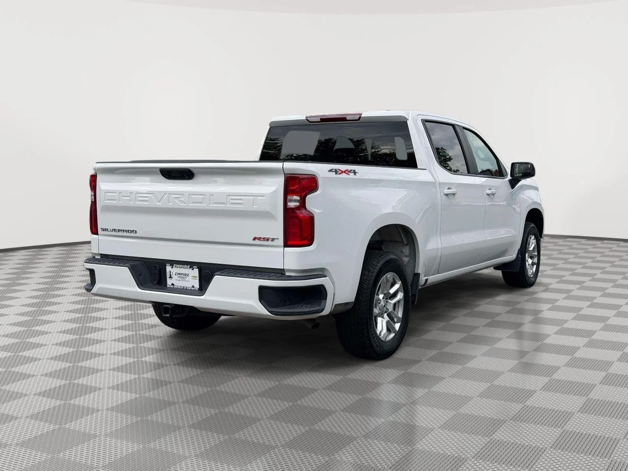 Used 2026 Summit White Chevrolet 4WD Crew Cab Short Bed RST image 3