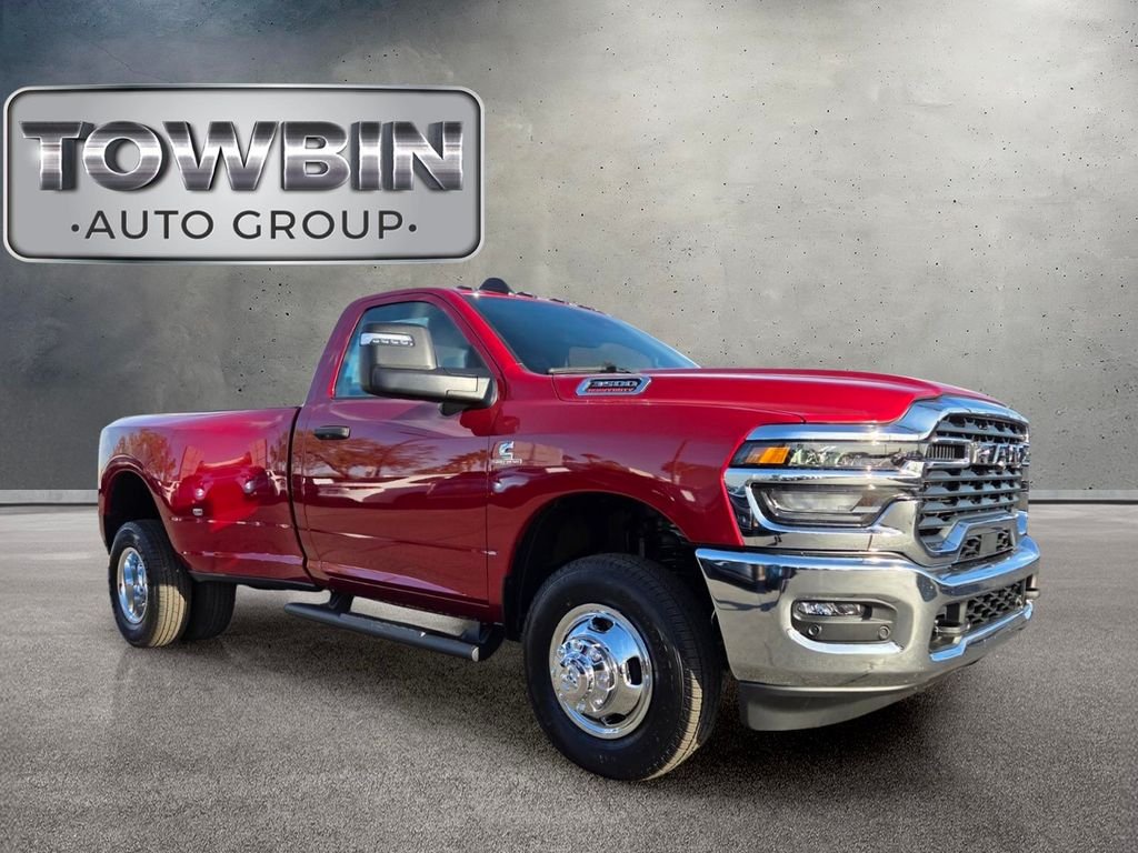 New 2026 Molten Red Pearl-Coat Exterior Paint RAM Tradesman image 2
