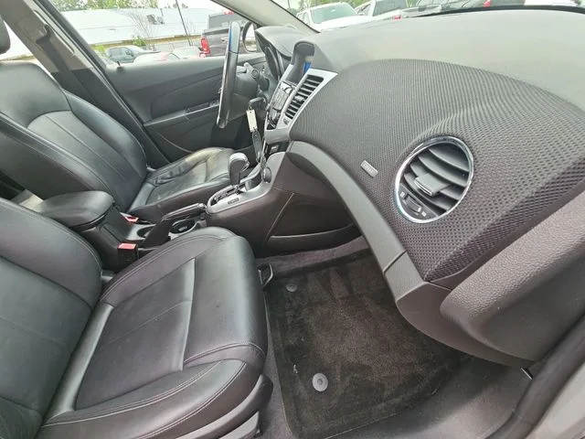 Used 2011 Silver Chevrolet 2LT image 32