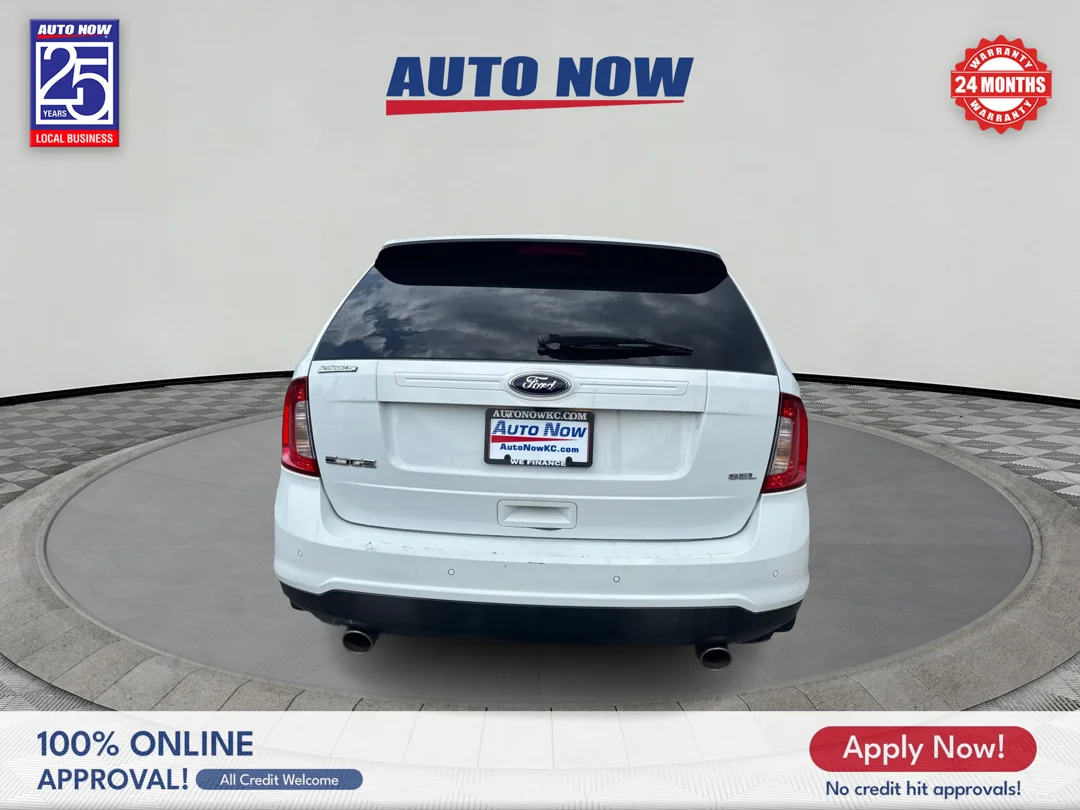 Used 2014 White Ford SEL image 8