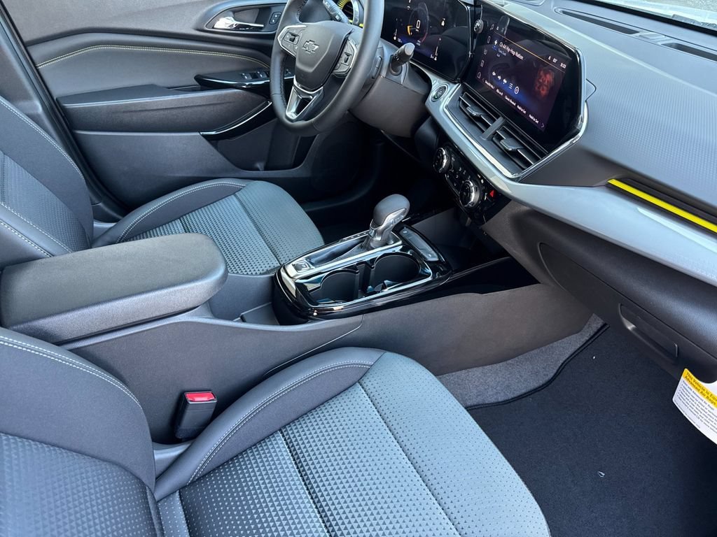 2026 Chevrolet Trax LT - Photo 15
