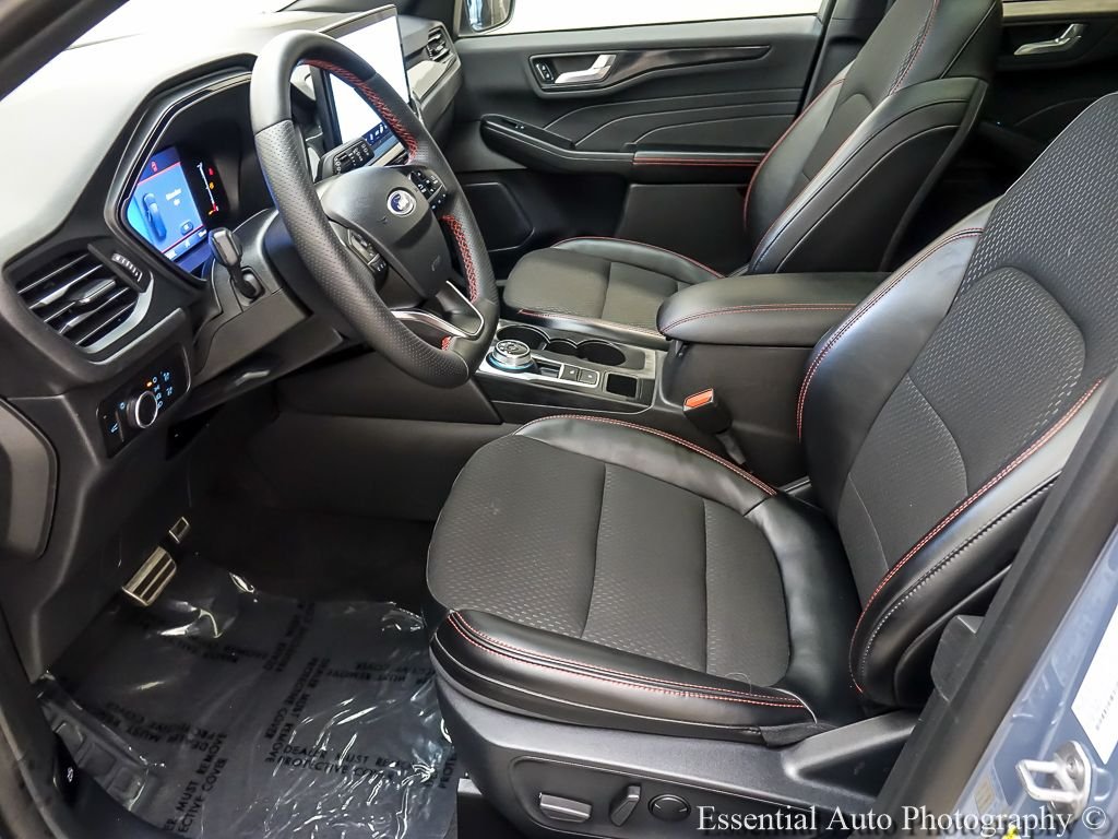 Used 2024 Vapor Blue Ford ST-Line image 11