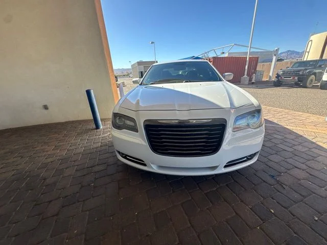 Used 2014 Bright White Clearcoat Chrysler S image 4