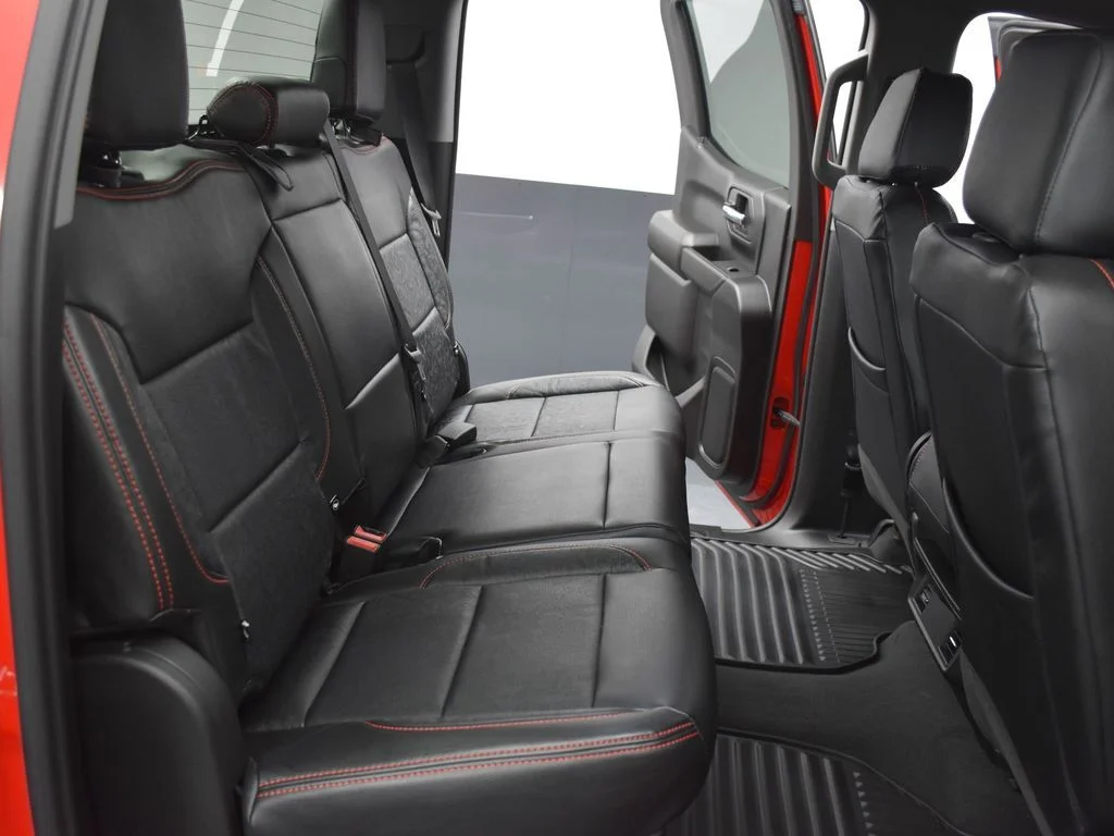 Used 2022 Red Chevrolet Custom image 25