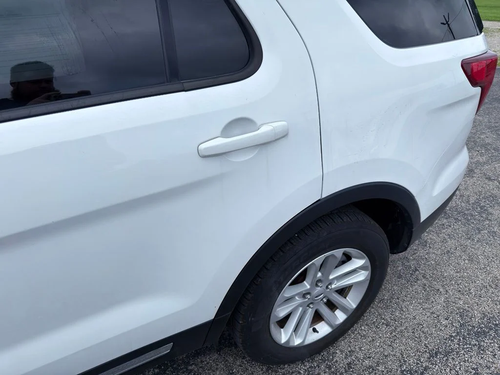 Used 2017 White Ford XLT image 10