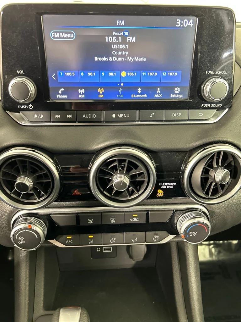 Used 2023 Silver Nissan S image 13