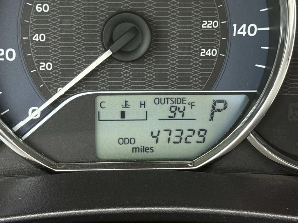 Used 2014 Red Toyota LE image 38