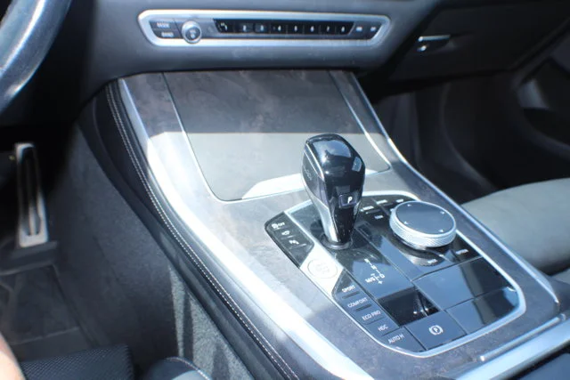 Used 2023 Black Sapphire Metallic BMW xDrive40i image 11