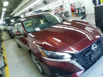 Used 2023 Garnet Pearl Metallic Nissan 2.5 SL image 3