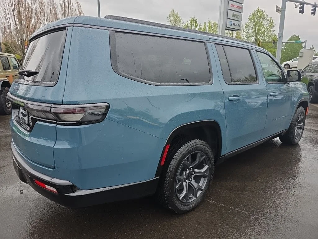 New 2026 Steel Blue Exterior Paint Jeep Limited Altitude image 5