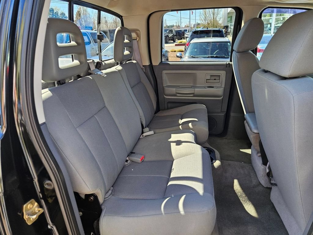 Used 2006 Black Dodge SLT image 15